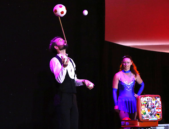 Juggler Perth - Entertainer